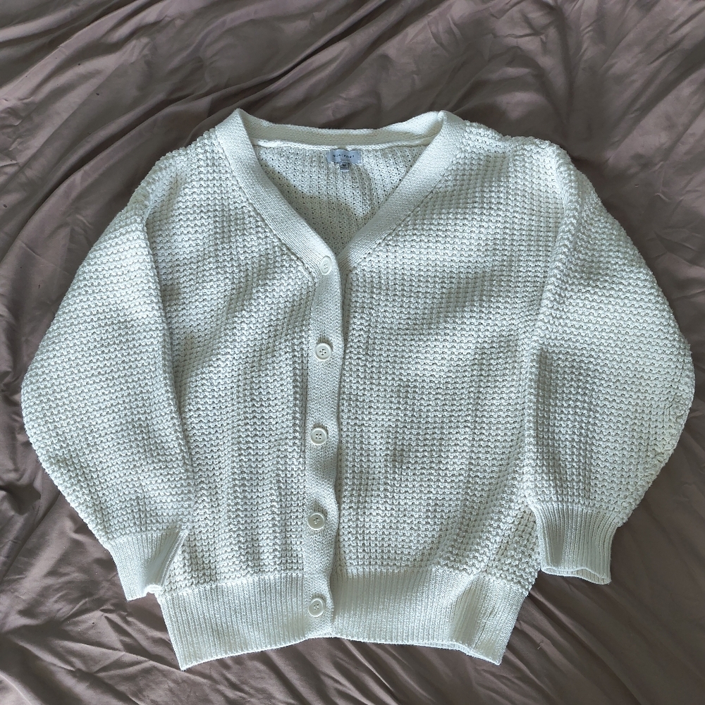NWOT Qualfort White Cardigan